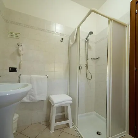 Hotel Shine Acqualagna