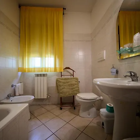 Shine Hotel Acqualagna