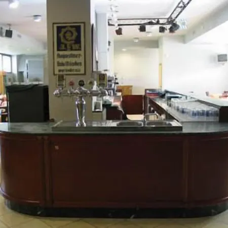 Shine Hotel Acqualagna