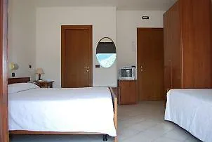 Shine 3* Acqualagna